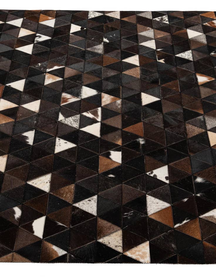 Detail image of 5' 1 x 8' Cowhide - Patchwork Rug