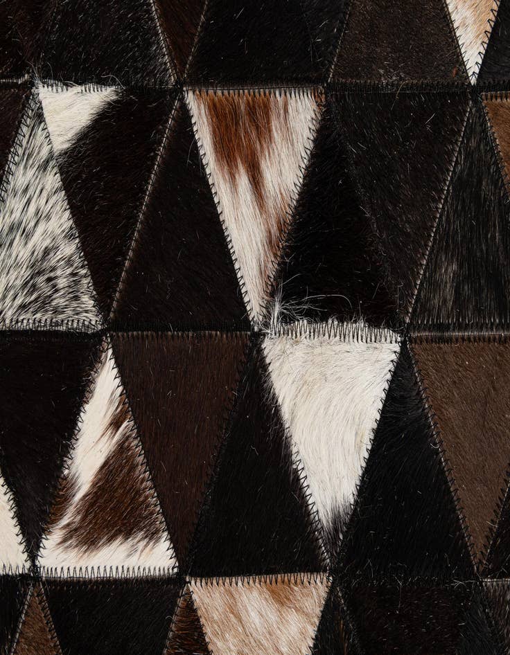 Detail image of 5' 1 x 8' Cowhide - Patchwork Rug