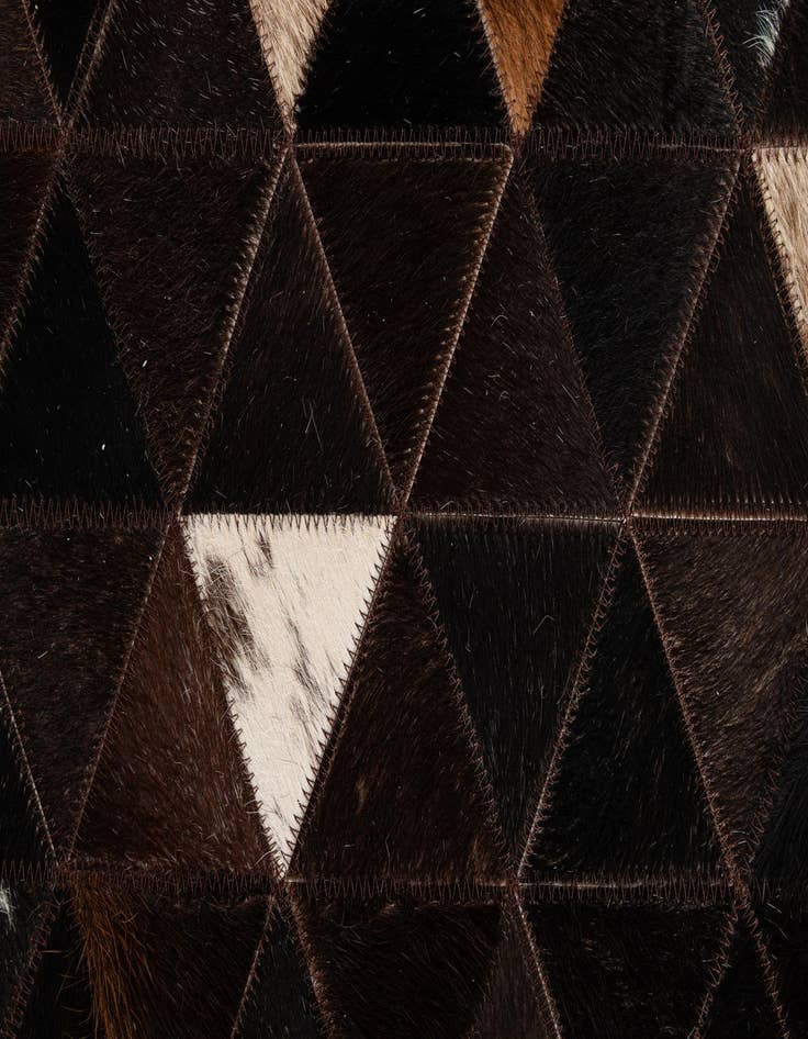 Detail image of 5' 1 x 7' 11 Cowhide - Patchwork Rug