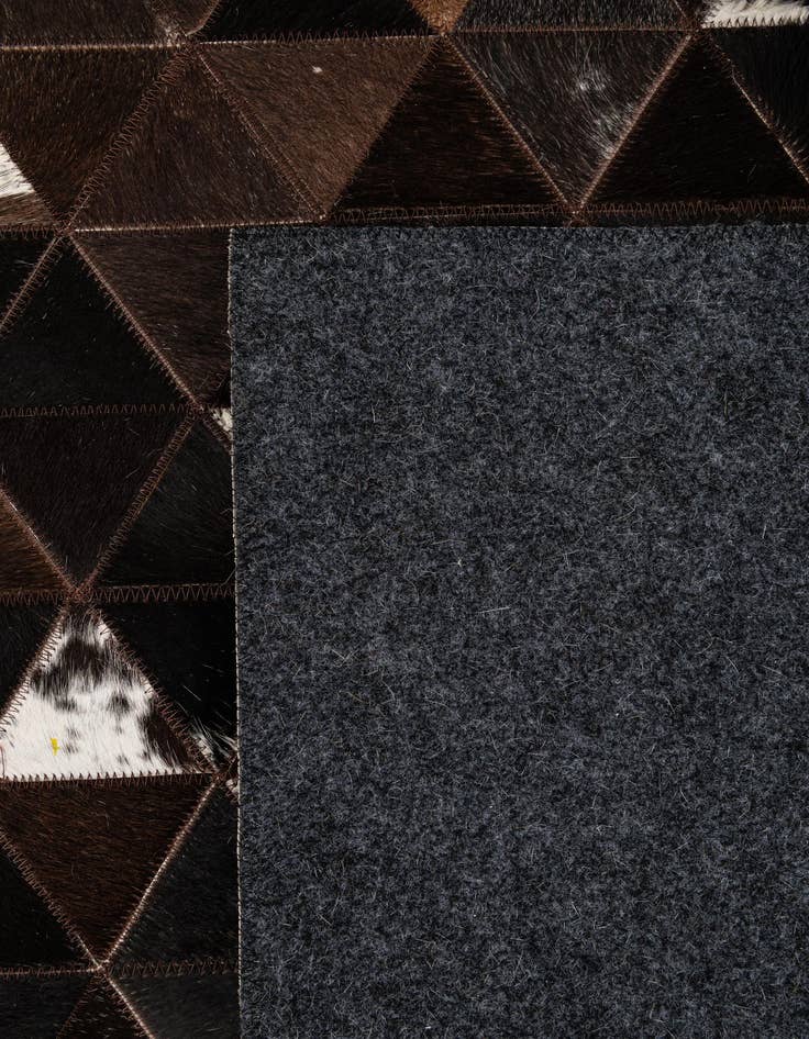Detail image of 5' 1 x 7' 11 Cowhide - Patchwork Rug