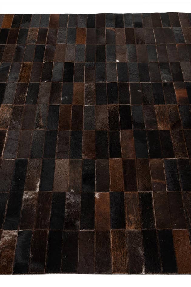 Detail image of 5' x 8' 1 Cowhide - Patchwork Rug