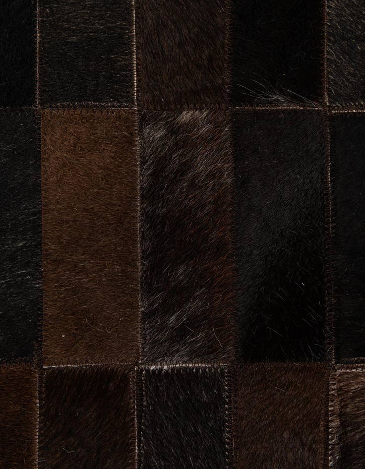 Detail image of 5' x 8' 1 Cowhide - Patchwork Rug