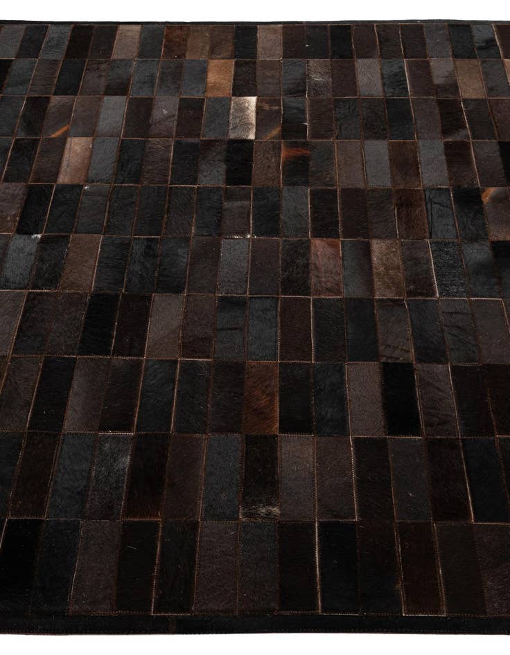 Detail image of 5' 1 x 8' Cowhide - Patchwork Rug