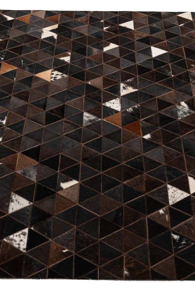 Detail image of 5' 1 x 8' 1 Cowhide - Patchwork Rug