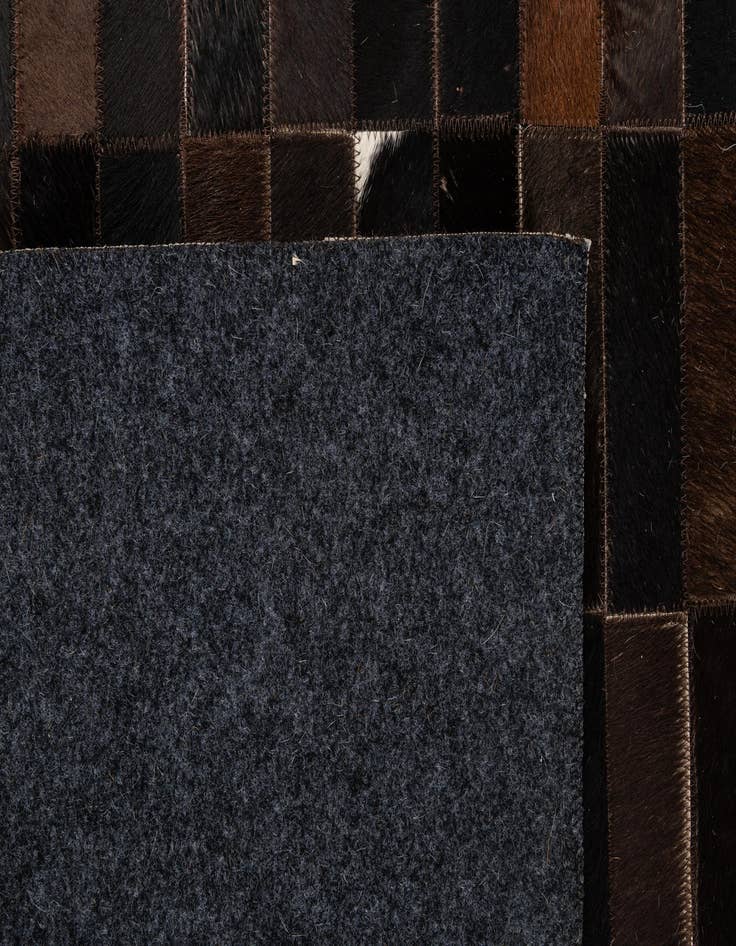 Detail image of 5' x 8' 1 Cowhide - Patchwork Rug