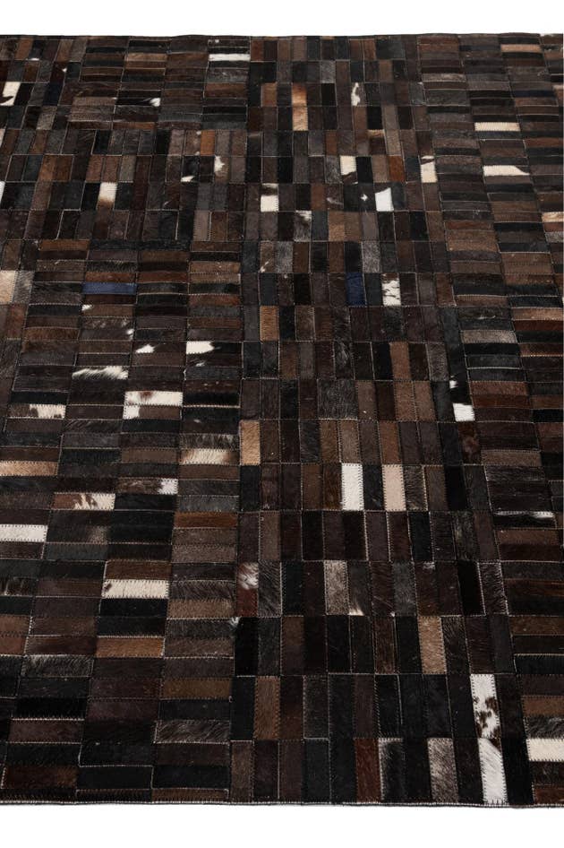 Detail image of 5' x 8' 1 Cowhide - Patchwork Rug