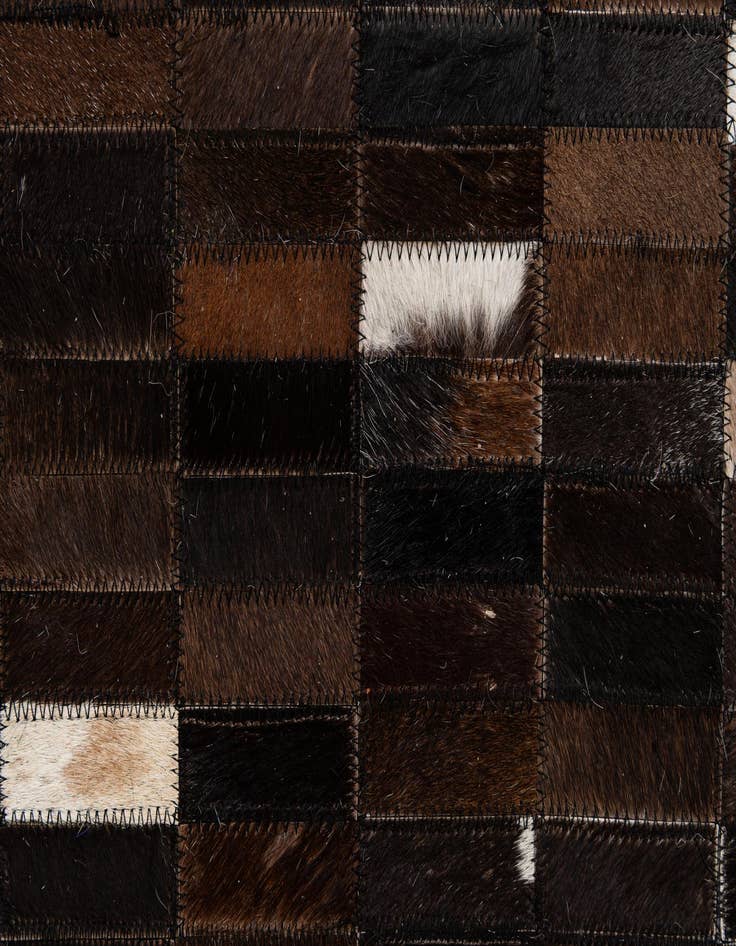 Detail image of 5' 2 x 7' 11 Cowhide - Patchwork Rug