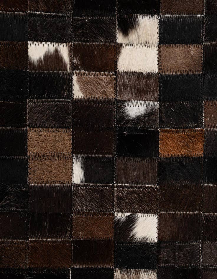 Detail image of 5' 2 x 8' Cowhide - Patchwork Rug