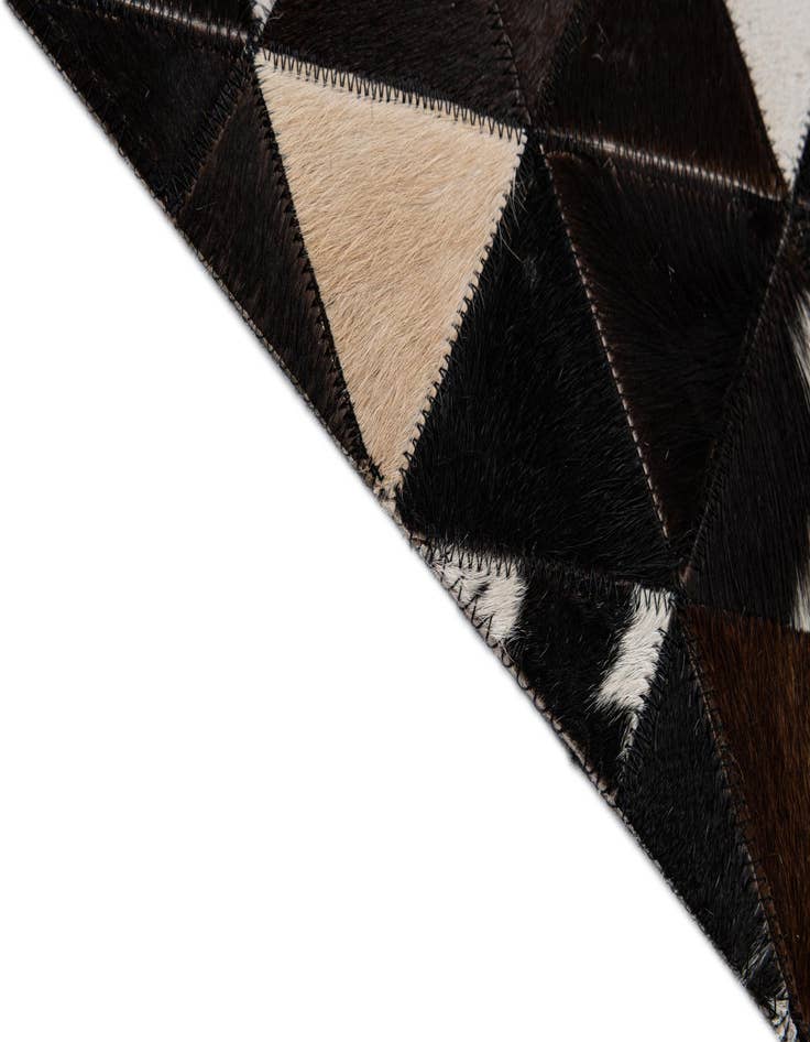 Detail image of 5' 1 x 7' 11 Cowhide - Patchwork Rug