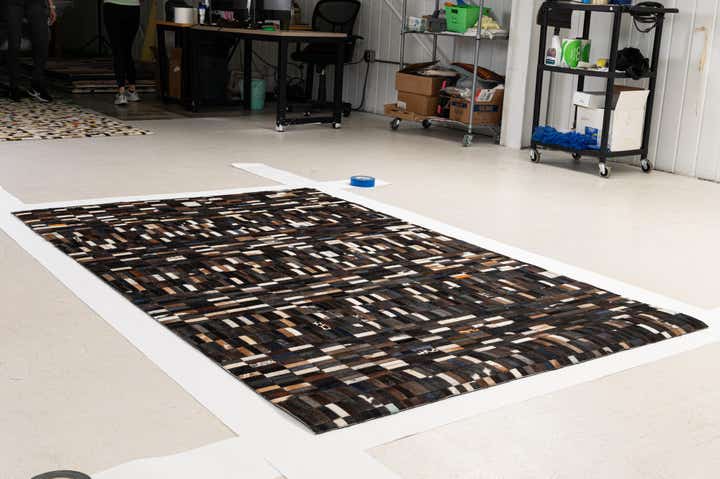 5' 1 x 8' Cowhide - Patchwork Rug