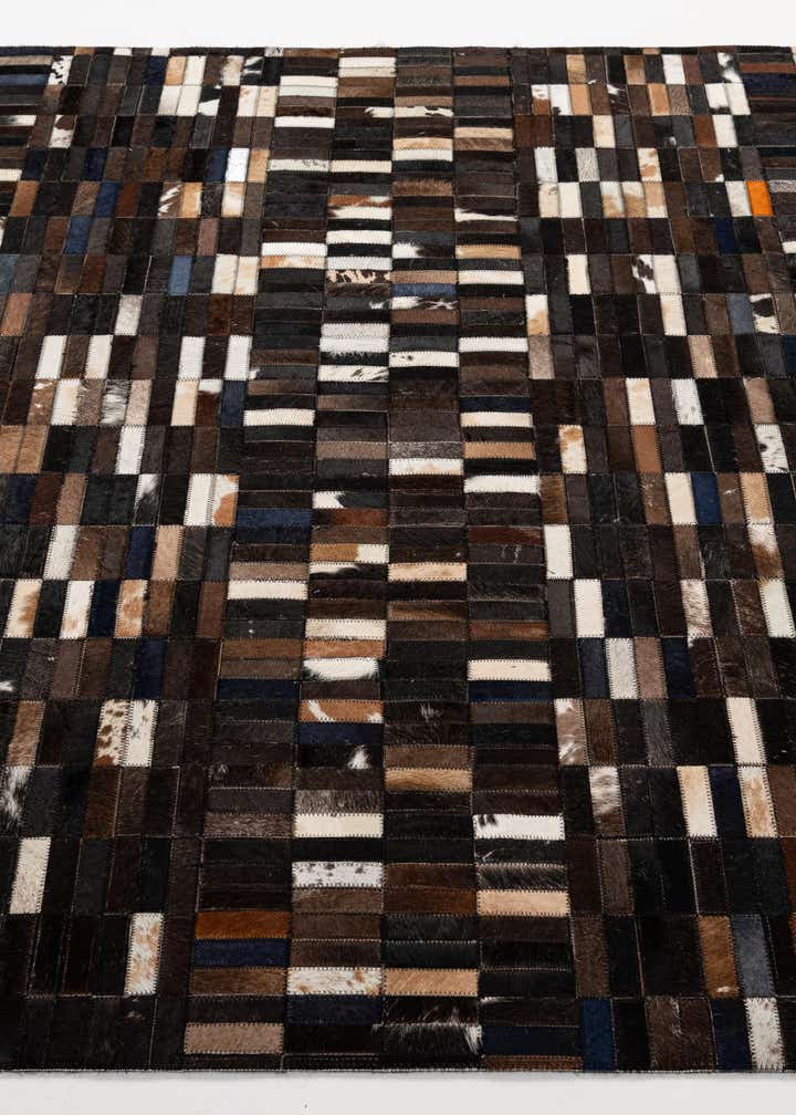 5' 1 x 8' Cowhide - Patchwork Rug