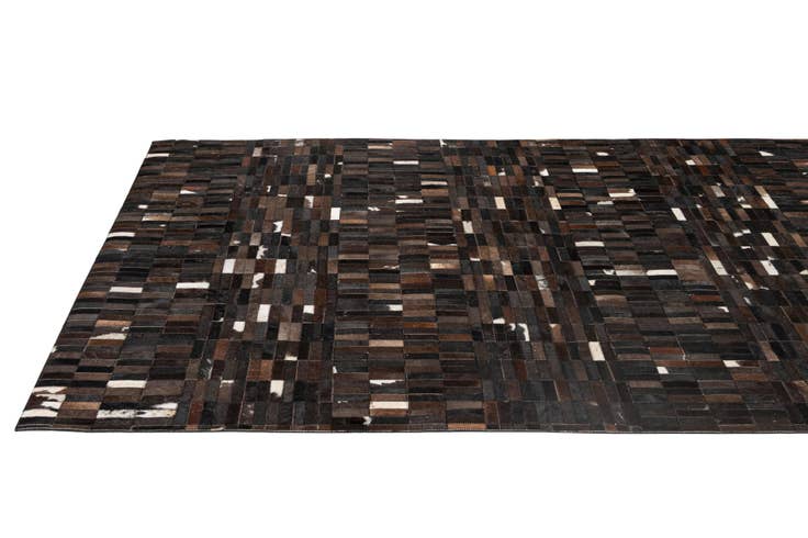 Detail image of 5' 1 x 8' Cowhide - Patchwork Rug