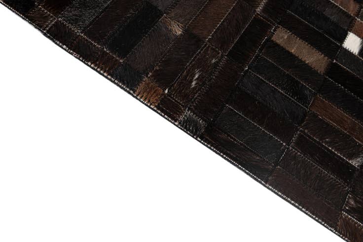 Detail image of 5' 1 x 8' Cowhide - Patchwork Rug
