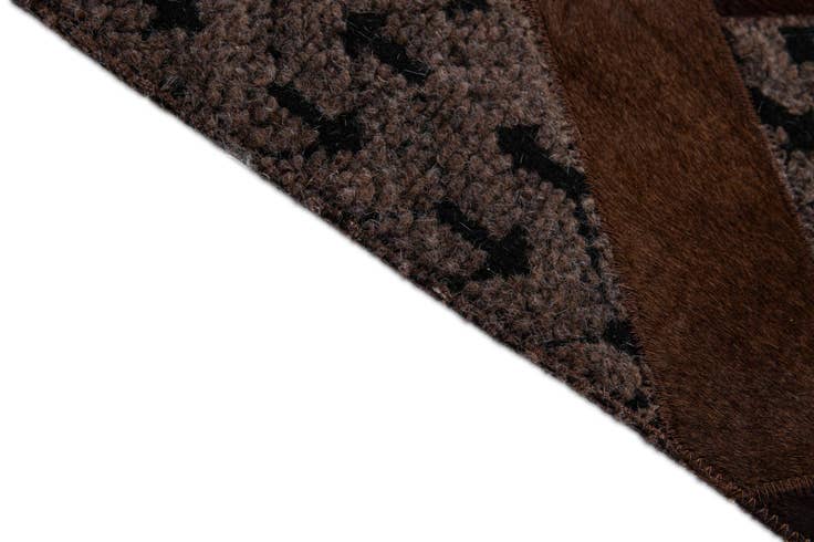 Detail image of 5' 3 x 7' 10 Cowhide - Patchwork Rug