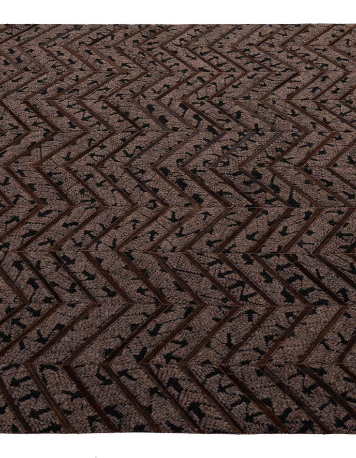 Detail image of 5' x 7' 8 Cowhide - Patchwork Rug