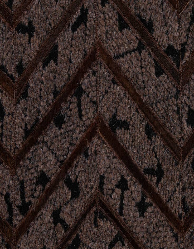 Detail image of 5' x 7' 8 Cowhide - Patchwork Rug