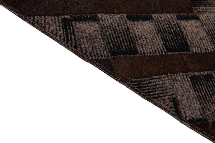 Detail image of 5' x 7' Cowhide - Patchwork Rug