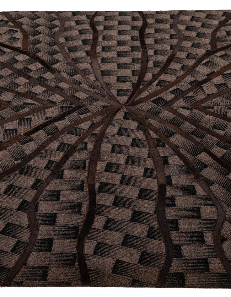 Detail image of 5' 1 x 8' 1 Cowhide - Patchwork Rug