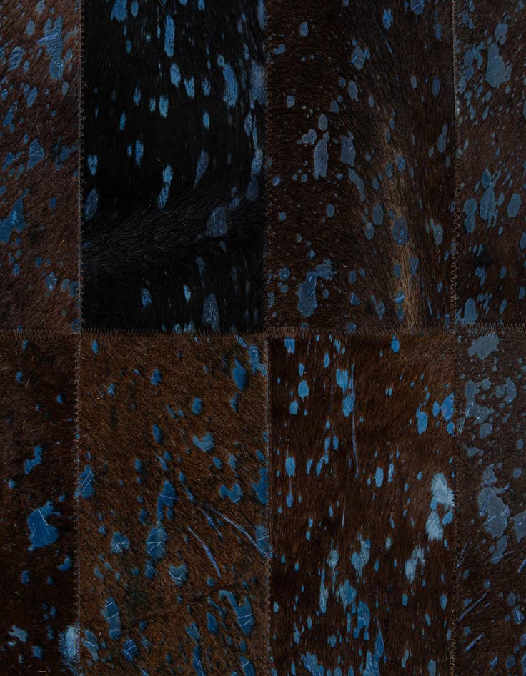 Detail image of 4' 7 x 6' 7 Cowhide - Patchwork Rug