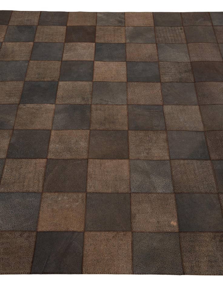 Detail image of 5' x 7' 10 Cowhide Leather Rug