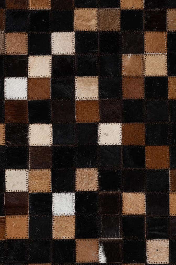 5' 1 x 8' Cowhide Leather Rug