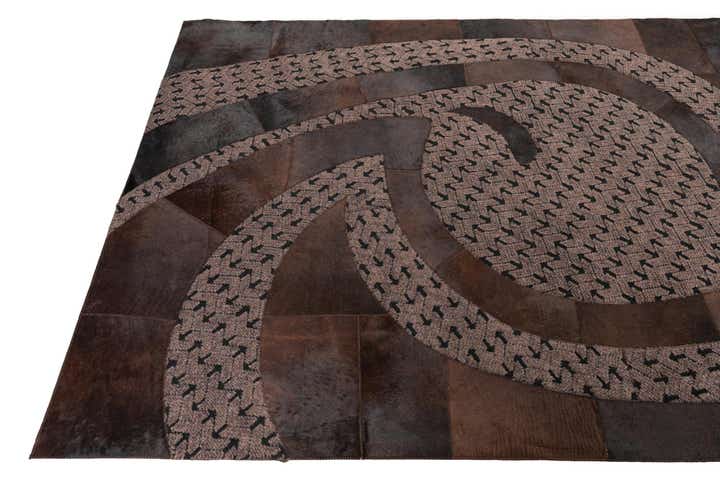 5' x 8' Cowhide Leather Rug