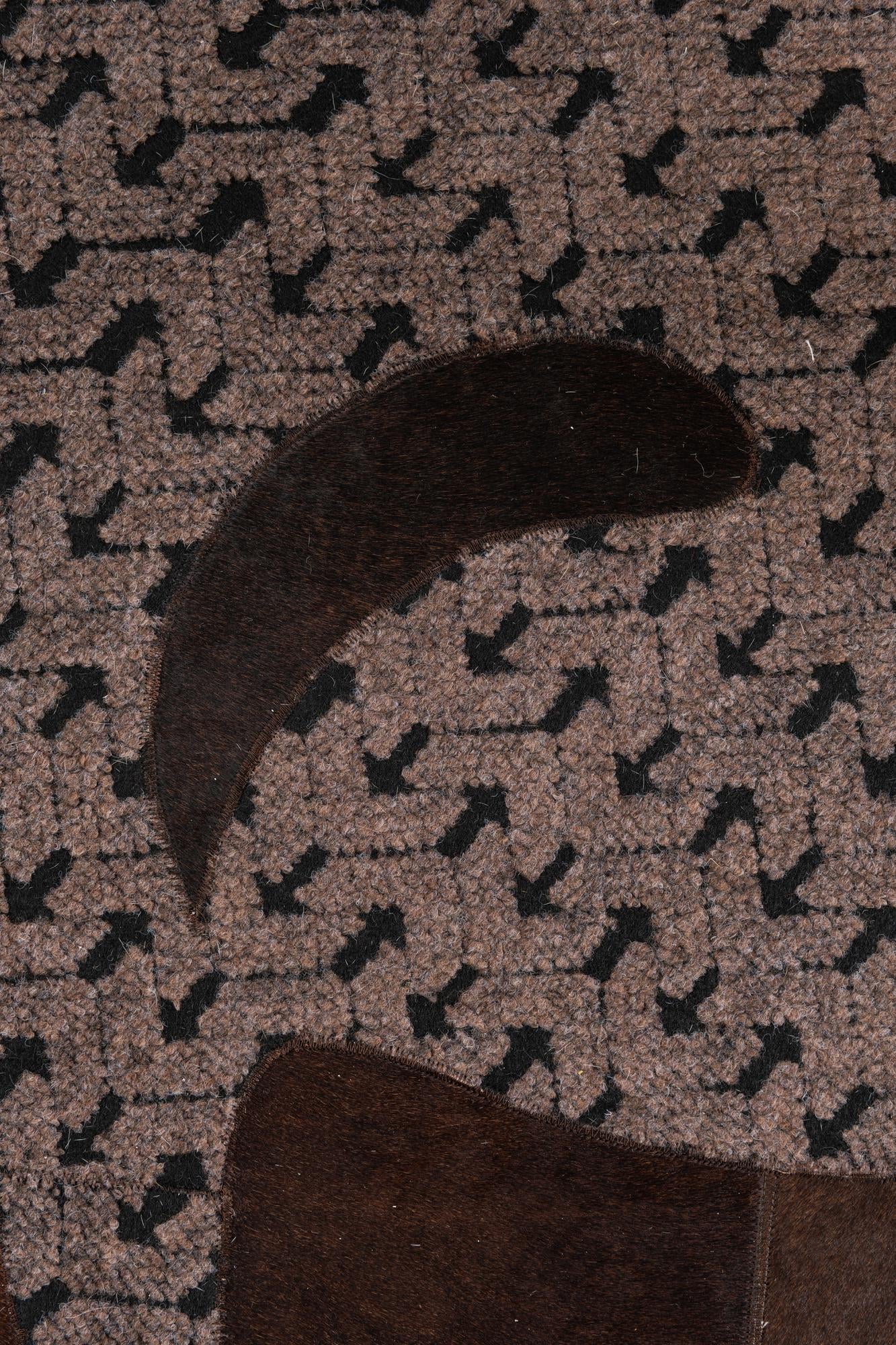 5' x 8' Cowhide Leather Rug