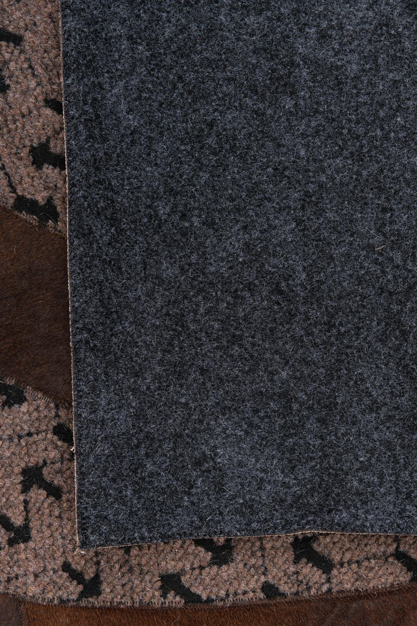 5' x 8' Cowhide Leather Rug