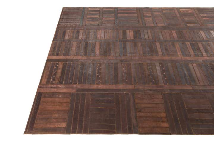 5' 3 x 7' 9 Cowhide Leather Rug
