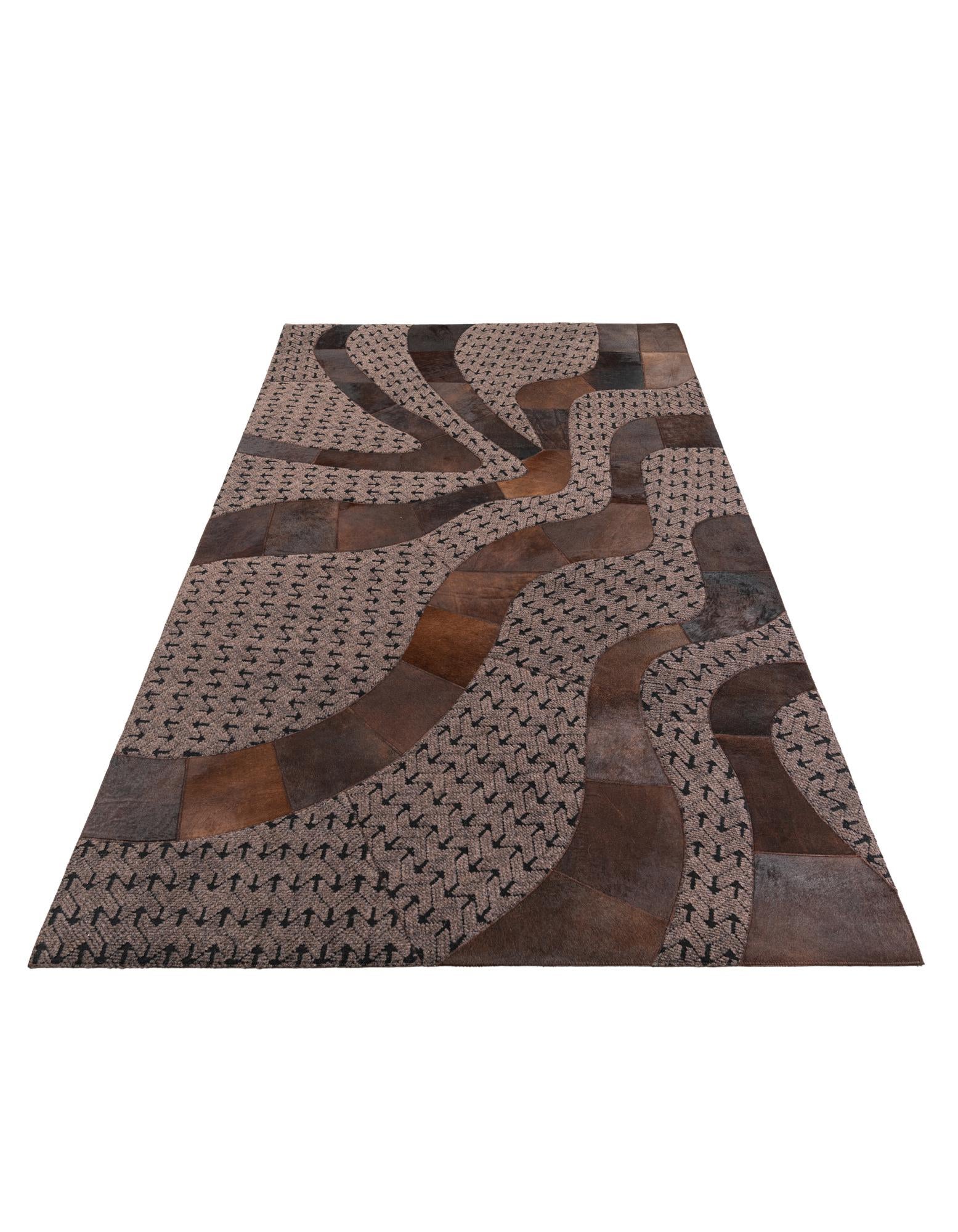 5' x 8' Cowhide Leather Rug