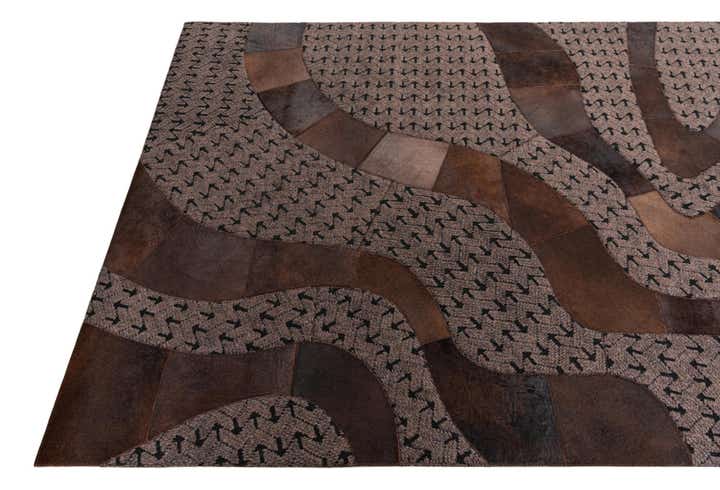 5' x 8' Cowhide Leather Rug
