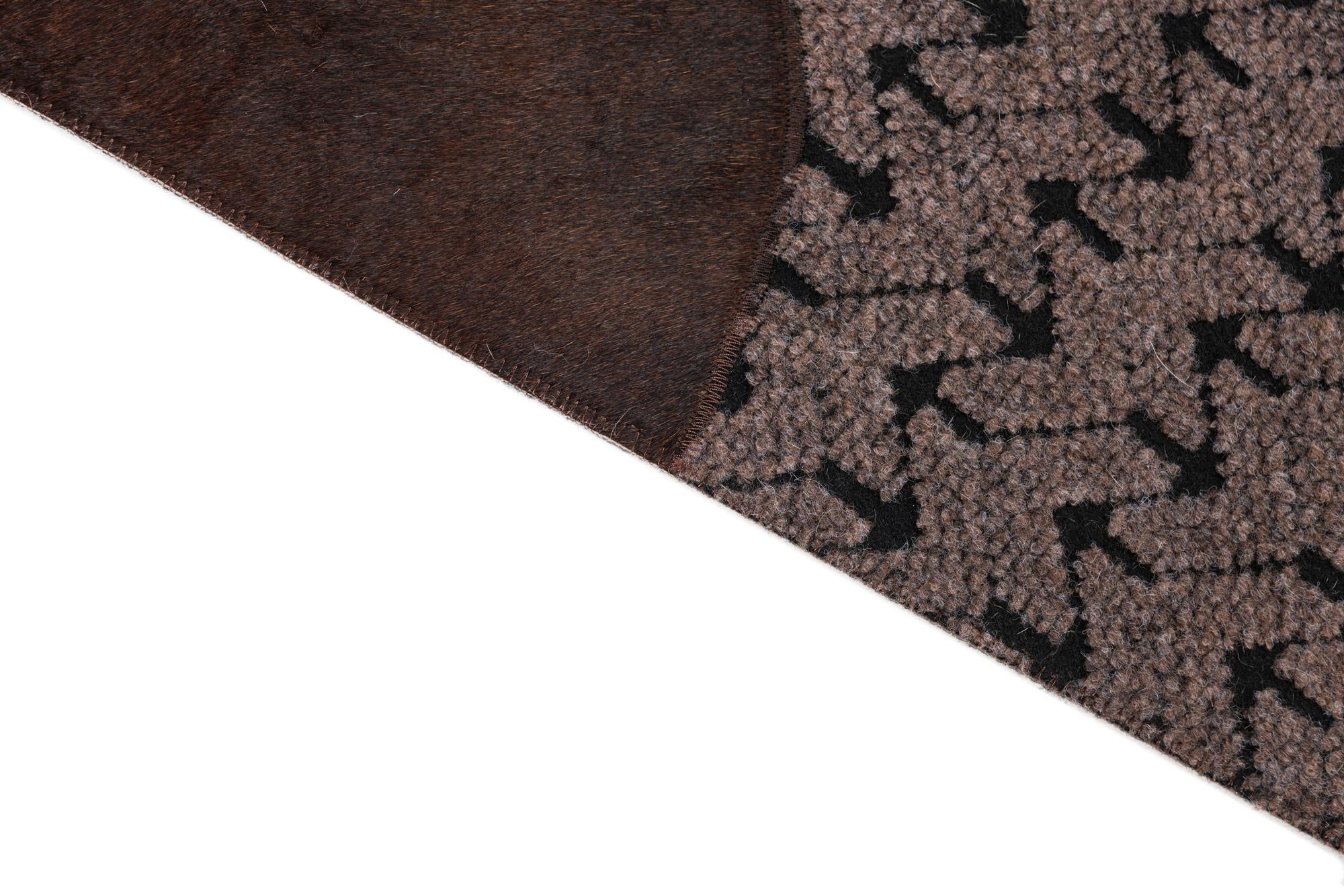 5' x 8' Cowhide Leather Rug