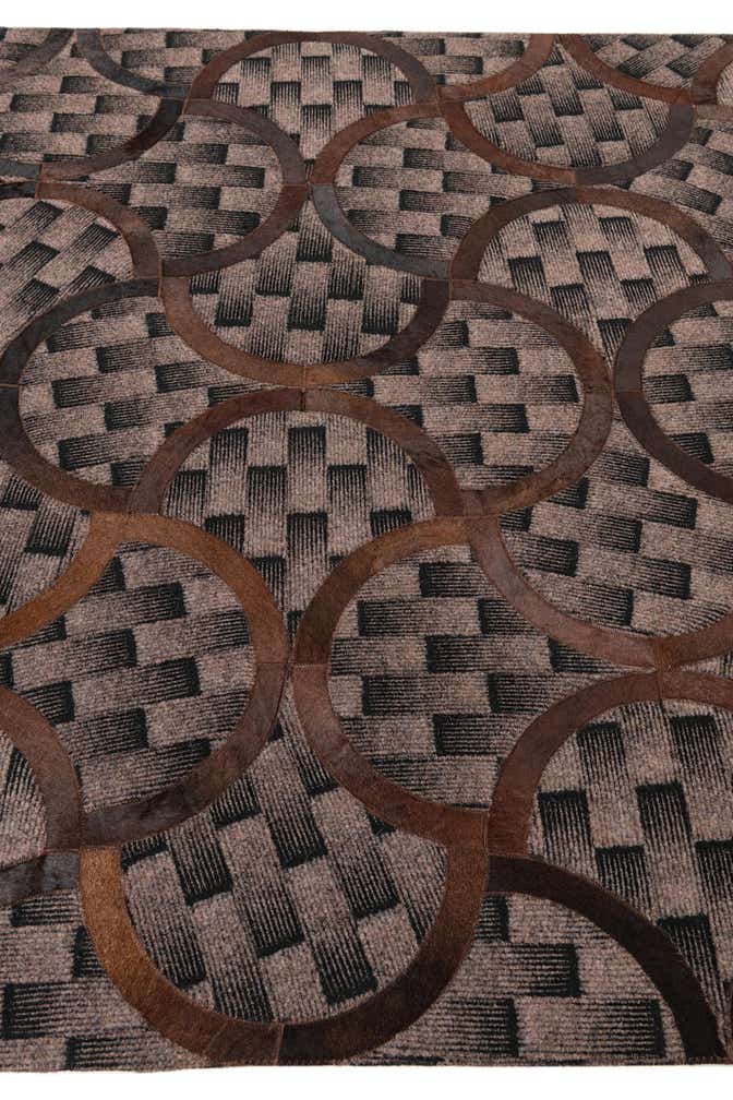 5' x 8' Cowhide Leather Rug