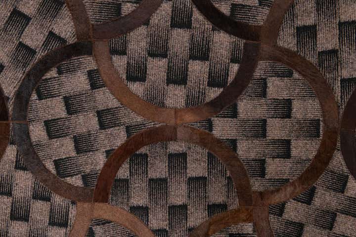 5' x 8' Cowhide Leather Rug
