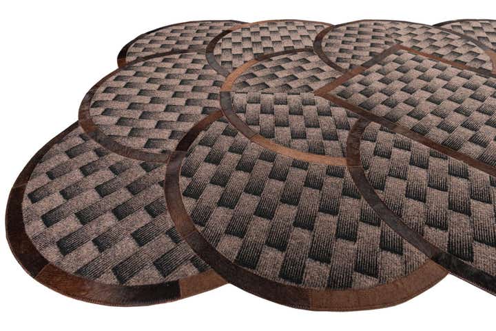 5' x 8' Cowhide Leather Rug