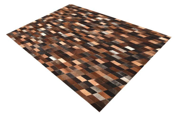 Detail image of 5' 1 x 7' 6 Cowhide Rug