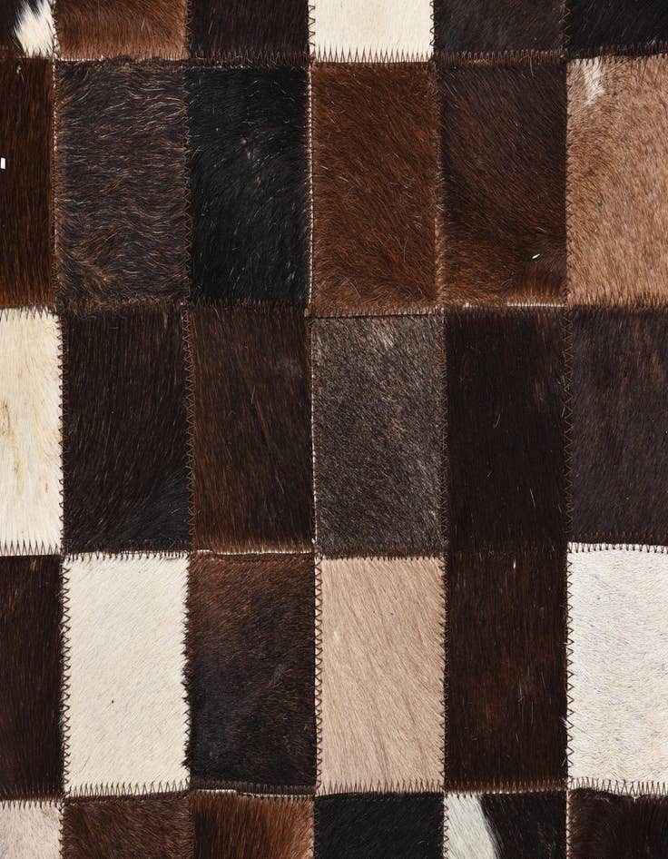 Detail image of 5' 5 x 7' 10 Cowhide Rug