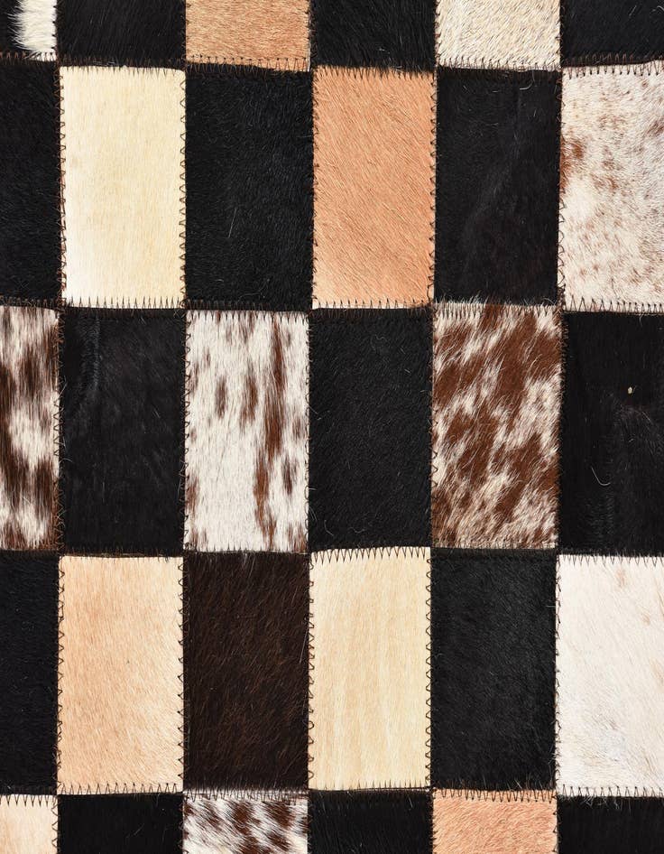 Detail image of 5' x 7' 10 Cowhide Rug
