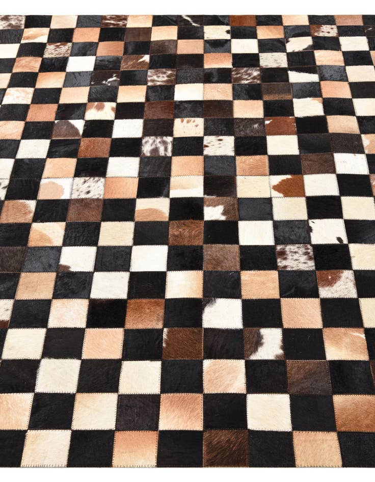 Detail image of 5' x 7' 10 Cowhide Rug