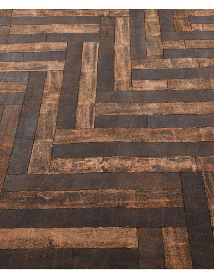 Detail image of 5' x 7' 10 Cowhide Rug