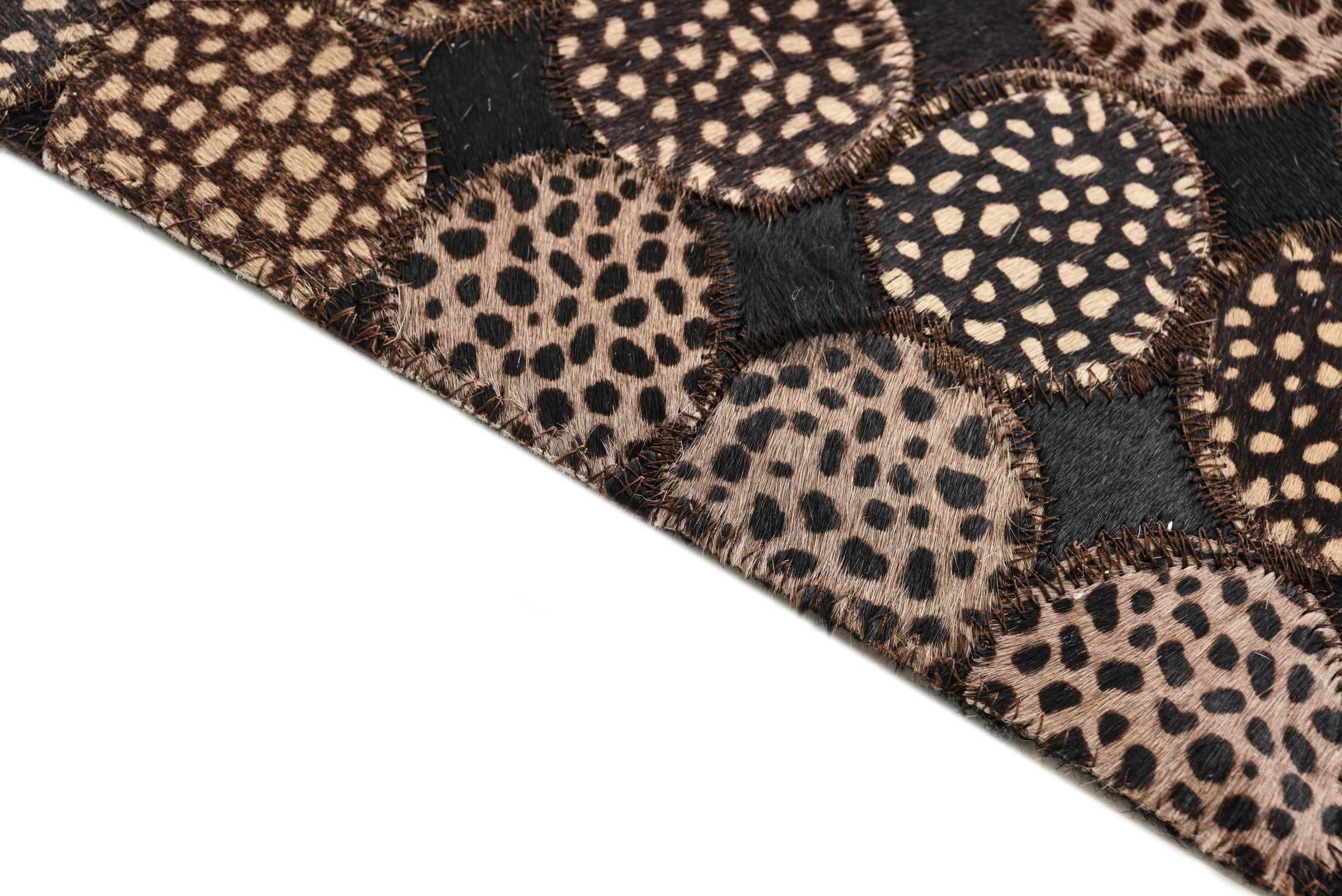 5' 1 x 7' 1 Cowhide Rug