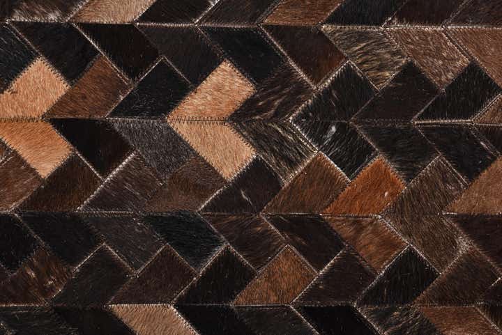 4' 8 x 6' 6 Cowhide Rug