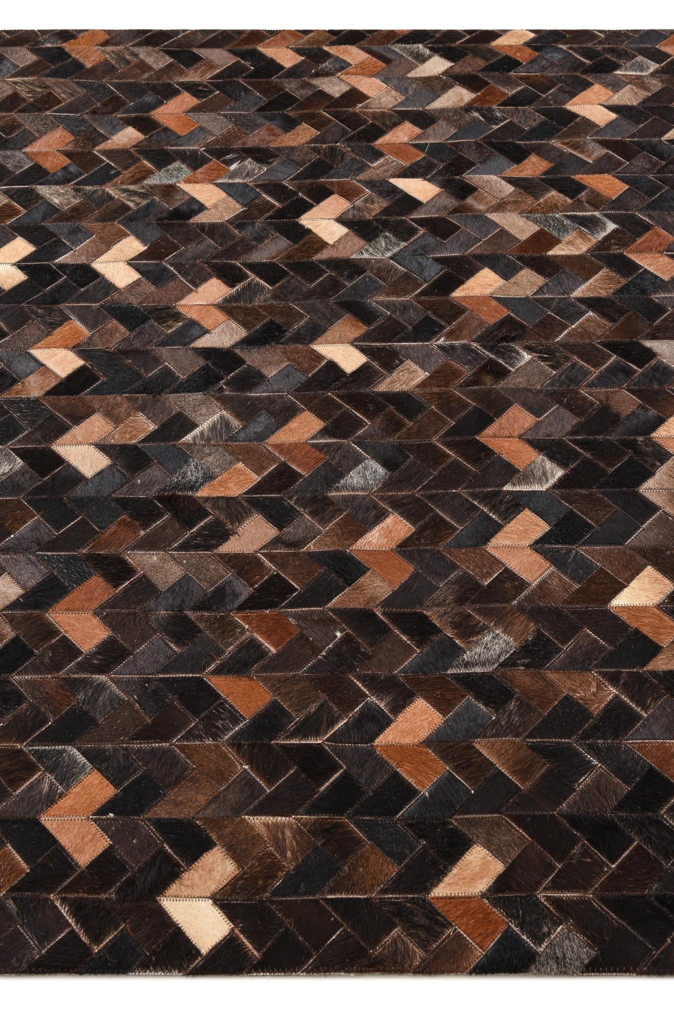 4' 7 x 6' 6 Cowhide Rug
