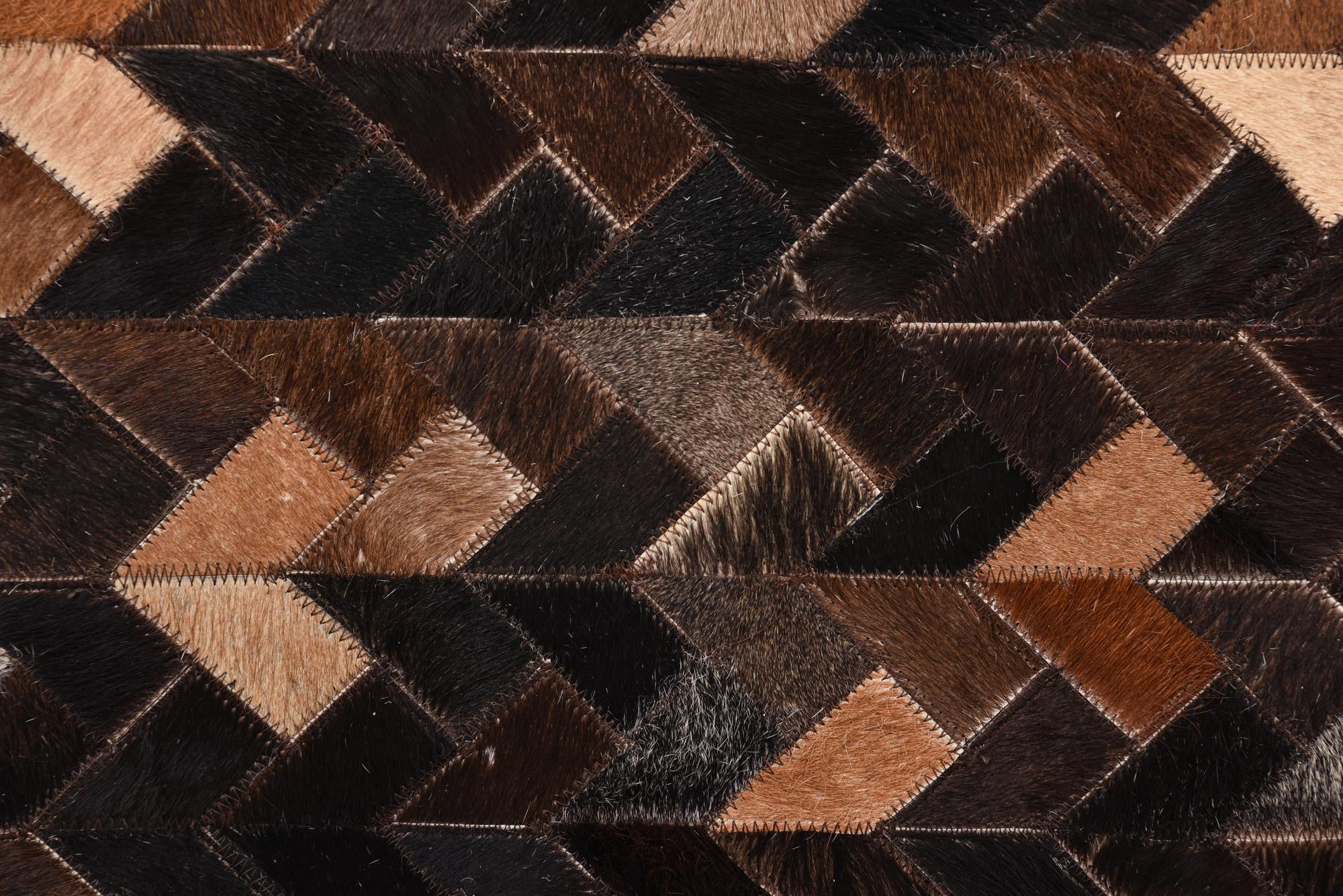 4' 7 x 6' 6 Cowhide Rug