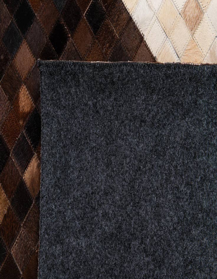 Detail image of 8' 1 x 10' Cowhide Stocks Rug