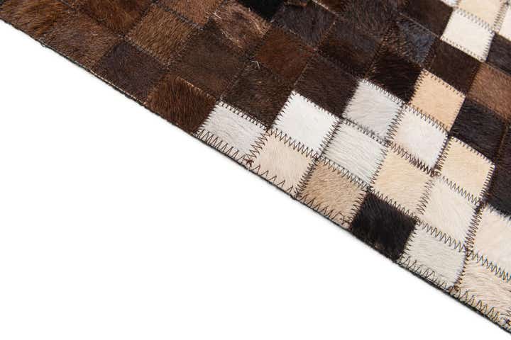 8' 1 x 10' Cowhide Stocks Rug