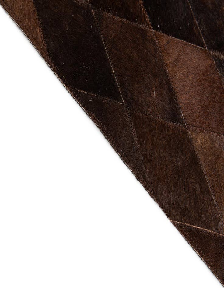 Detail image of 6' 7 x 9' 10 Cowhide Stocks Rug