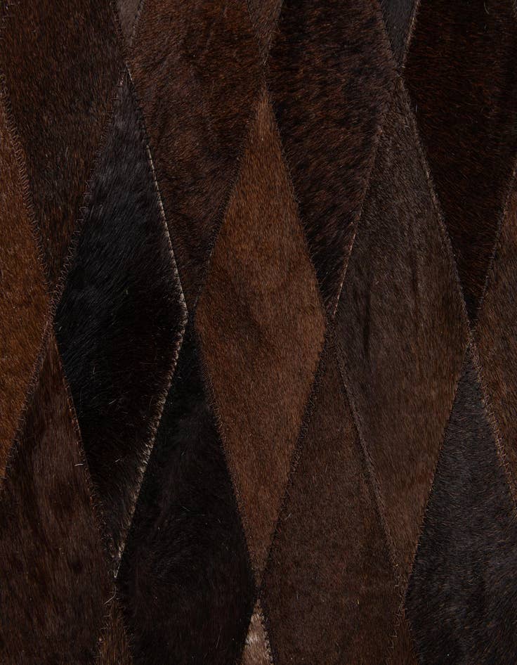 Detail image of 6' 7 x 9' 10 Cowhide Stocks Rug
