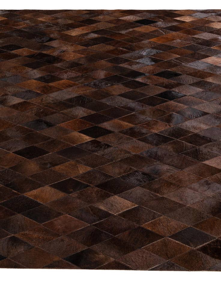 Detail image of 6' 6 x 9' 10 Cowhide Stocks Rug