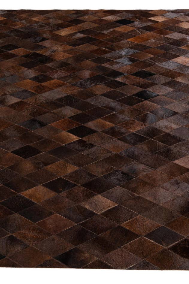 Detail image of 6' 6 x 9' 10 Cowhide Stocks Rug